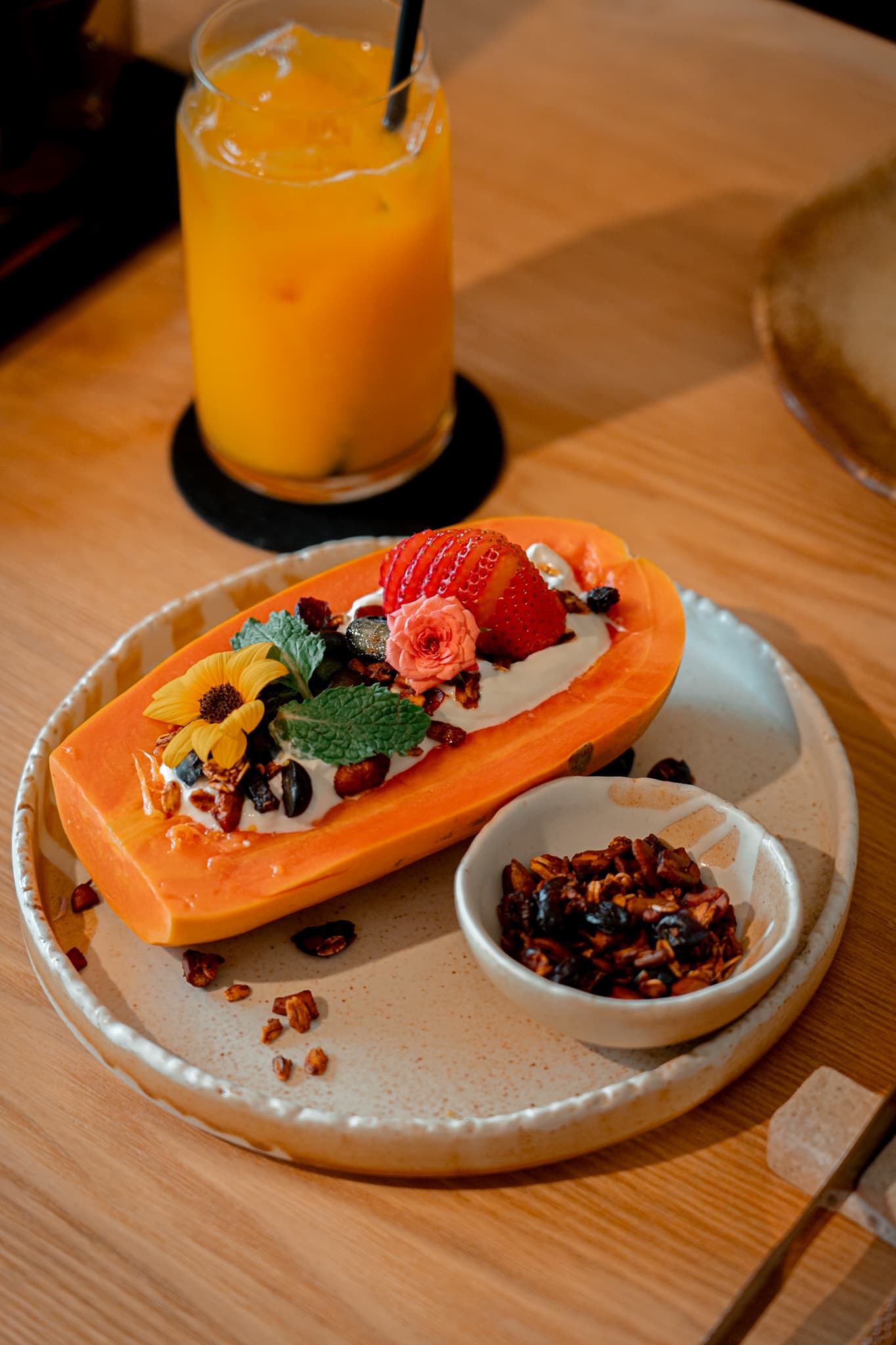 MARS' Papaya Granola